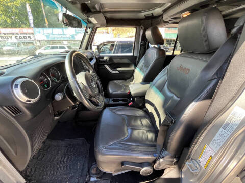 2016 Jeep Wrangler Unlimited Sahara