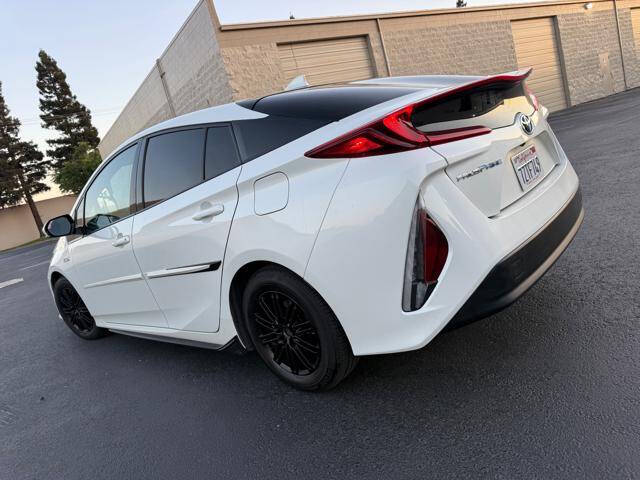 2017 Toyota Prius Prime Plus