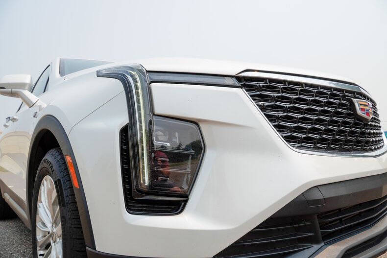 2024 Cadillac XT4 Luxury
