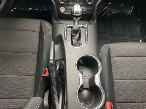 2017 Ford Mustang V6