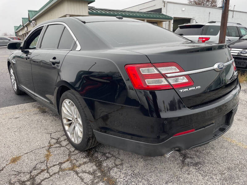 2018 Ford Taurus Limited