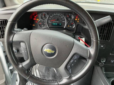 2023 Chevrolet Express 2500