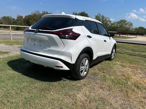 2022 Nissan Kicks S