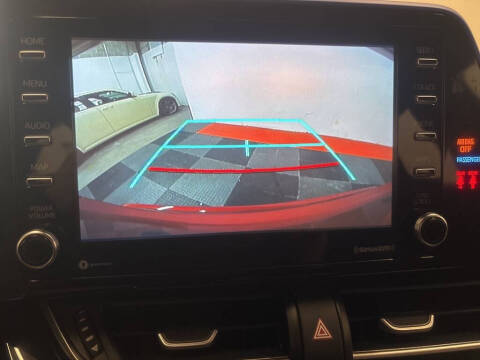 2021 Toyota C-HR XLE