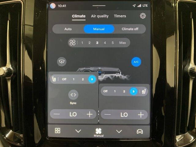 2025 Volvo XC60 B5 Plus Dark Theme