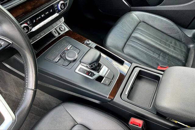 2019 Audi Q5 quattro Premium 45 TFSI