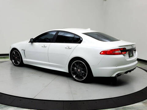 2015 Jaguar XF 3.0 Sport