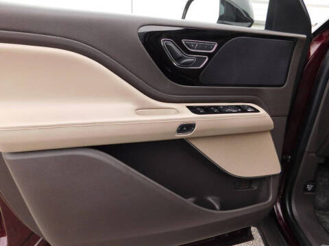 2022 Lincoln Aviator Standard