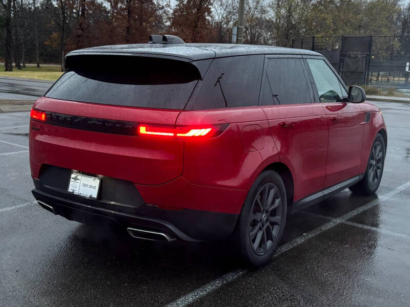 2024 Land Rover Range Rover Sport P360 SE