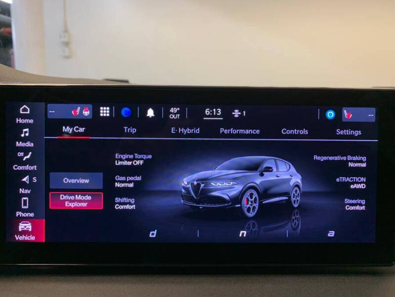 2024 Alfa Romeo Tonale Hybrid Ti