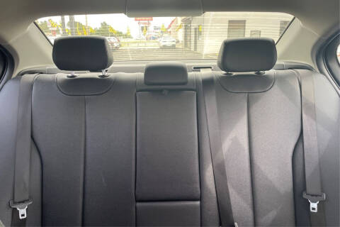 2018 BMW 3 Series 320i