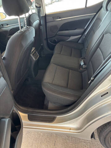 2018 Hyundai Elantra SEL