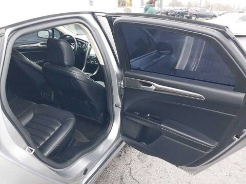 2020 Ford Fusion SEL