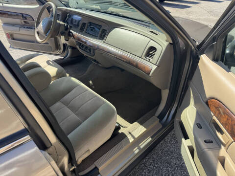 2004 Mercury Grand Marquis GS