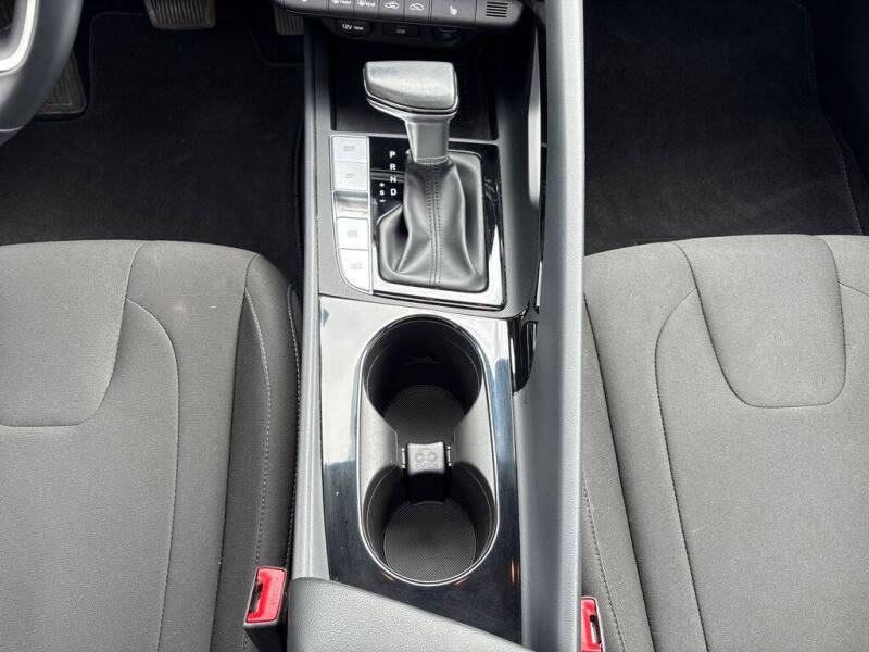 2022 Hyundai Elantra