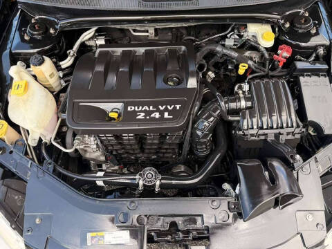 2014 Chrysler 200 LX