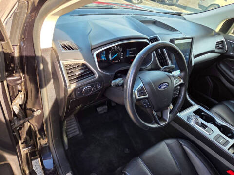 2021 Ford Edge Titanium