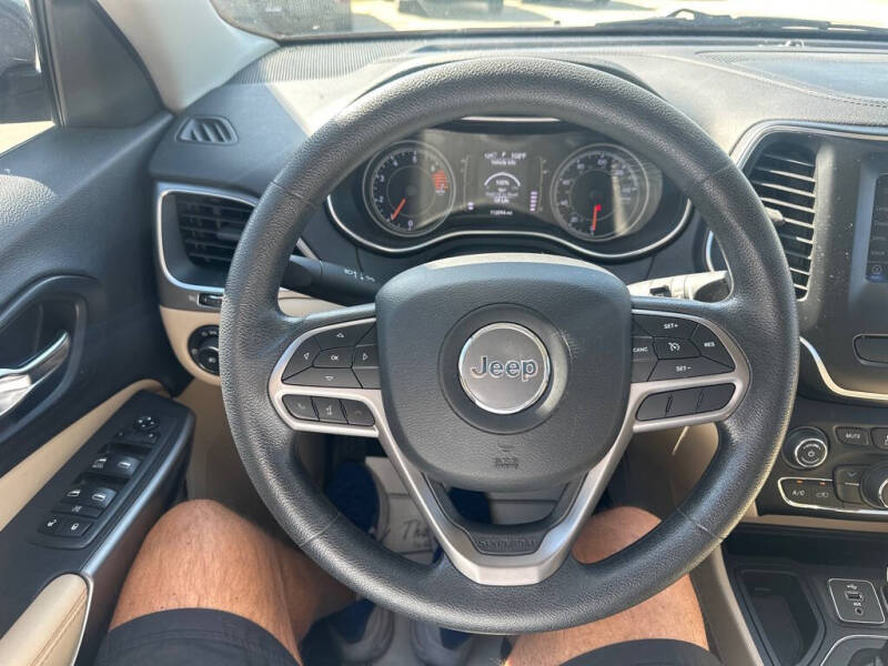 2019 Jeep Cherokee Latitude