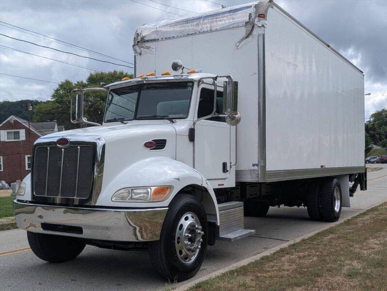 2007 Peterbilt 335