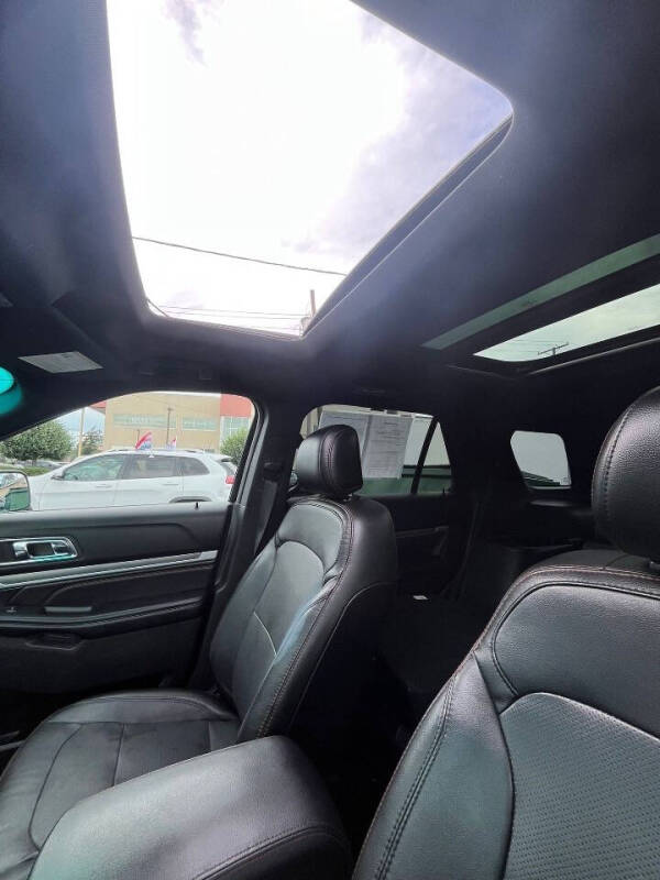 2017 Ford Explorer Sport