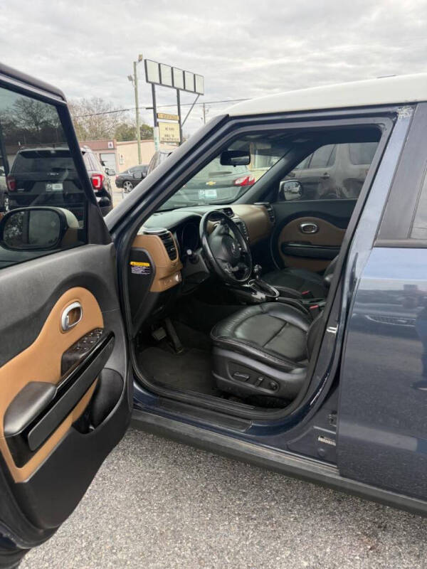 2016 Kia Soul +