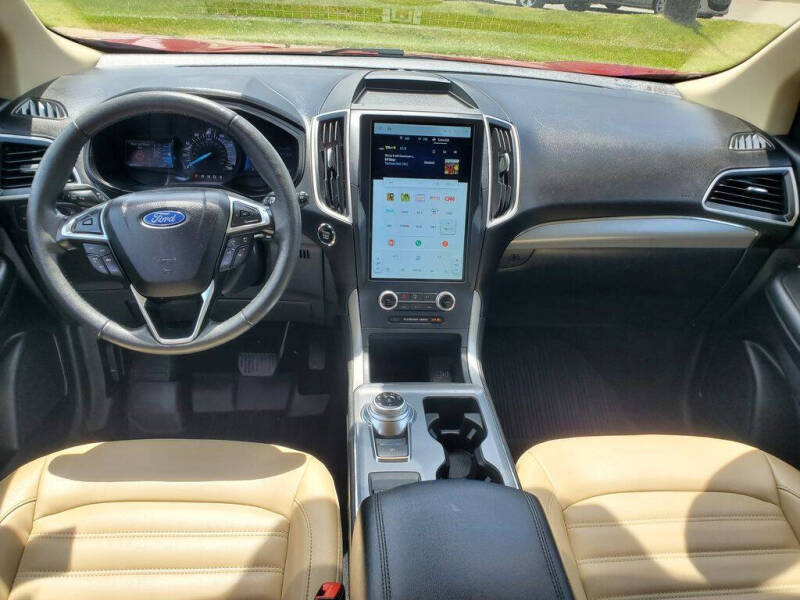 2022 Ford Edge SEL
