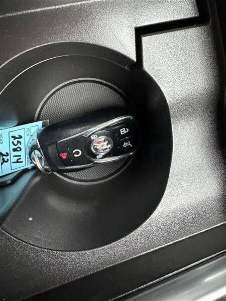 2022 Buick Enclave Essence