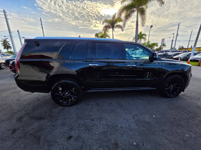 2020 Cadillac Escalade ESV Platinum
