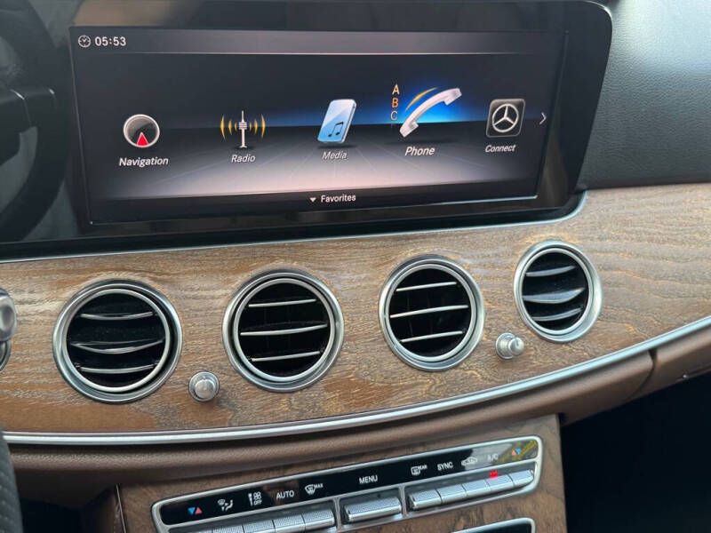 2018 Mercedes-Benz E-Class E 300
