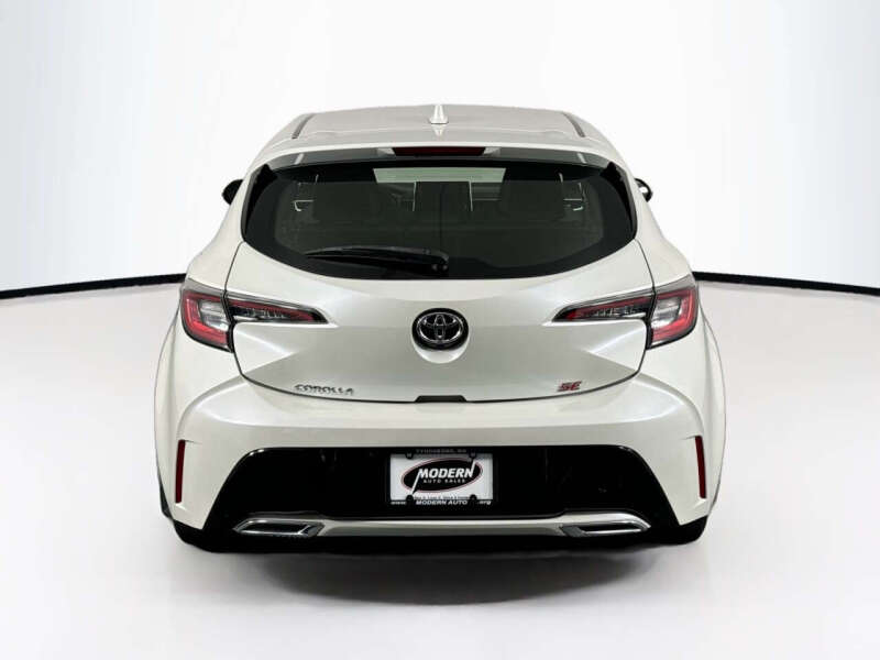 2020 Toyota Corolla Hatchback SE