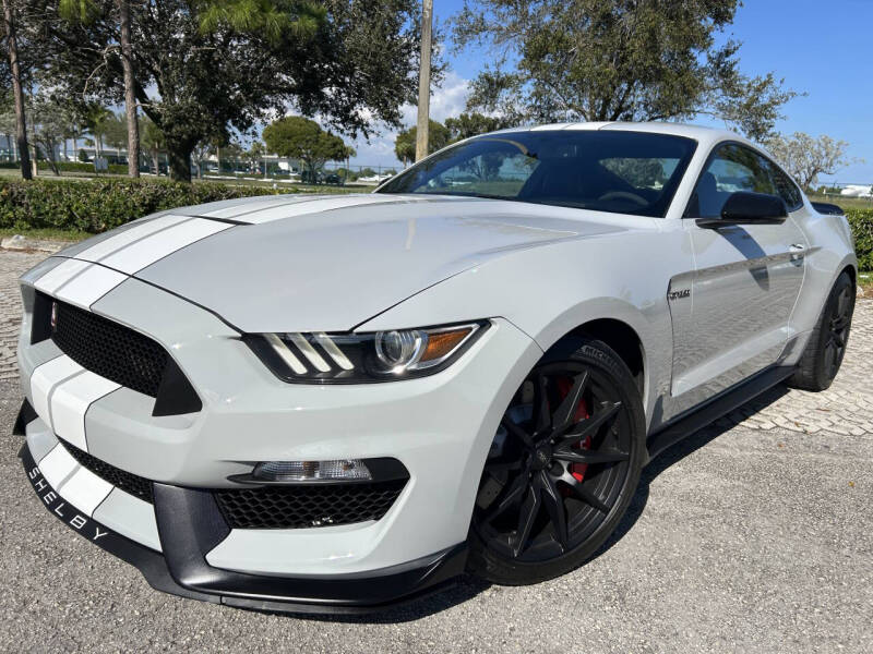 2016 Ford Mustang Shelby GT350's photo