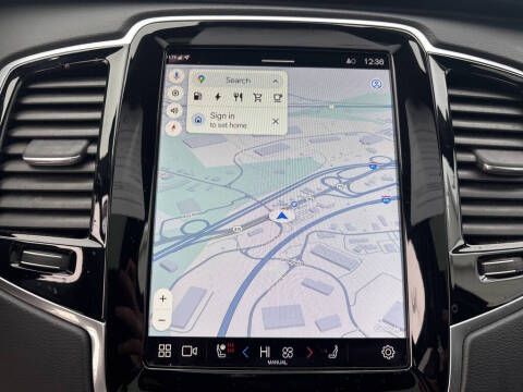 2024 Volvo XC90 Recharge T8 Ultimate Bright Theme 7P