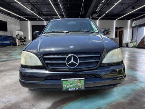 2000 Mercedes-Benz M-Class ML 320