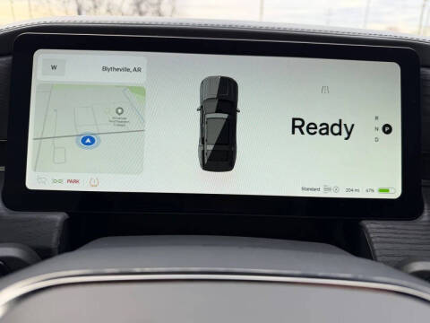 2023 Rivian R1S Adventure