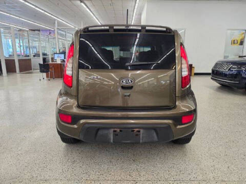 2012 Kia Soul +