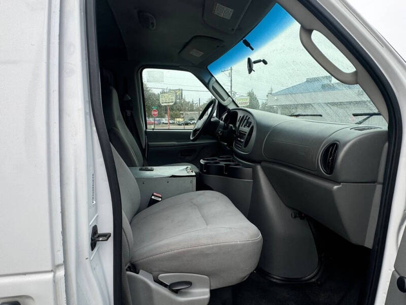 2006 Ford E-Series E-250