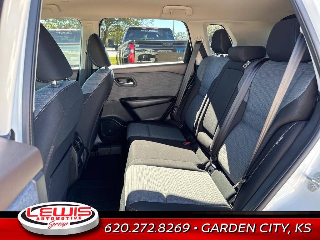 2022 Nissan Rogue for sale at Lewis Chevrolet of Garden City in Garden City, KS