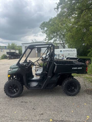 2025 Can-Am Defender