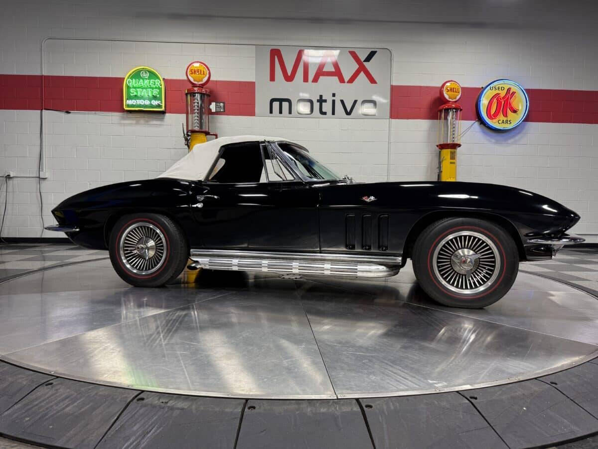 1966 Chevrolet Corvette 129
