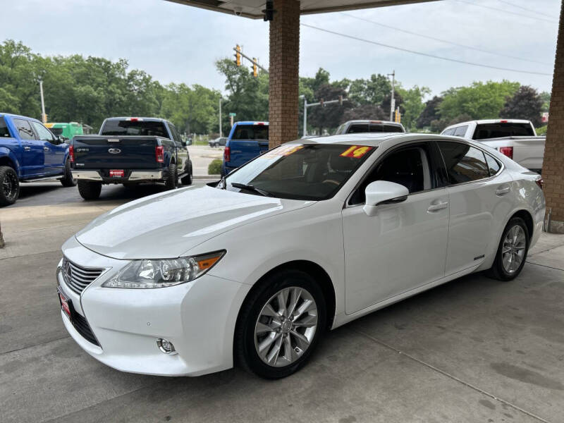 2014 Lexus ES 300h