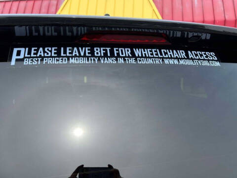 2024 Chrysler Pacifica Touring