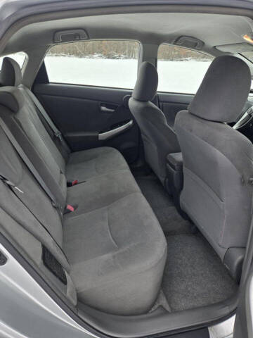 2010 Toyota Prius III