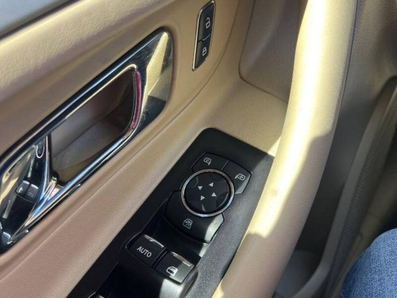 2018 Ford Taurus SE