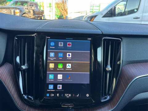 2024 Volvo XC60 B5 Plus Dark Theme