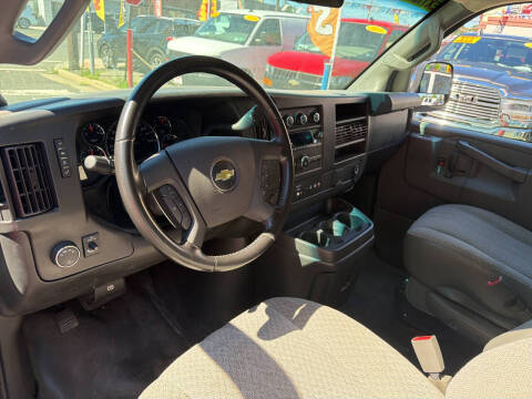 2020 Chevrolet Express 2500