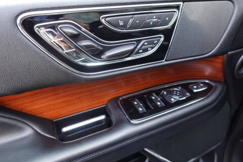 2019 Lincoln Navigator Select