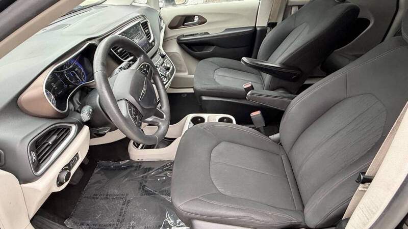 2017 Chrysler Pacifica Touring