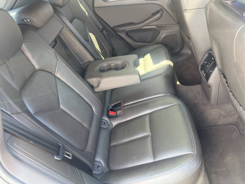 2016 Porsche Macan S