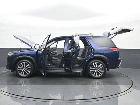 2022 Nissan Pathfinder Platinum