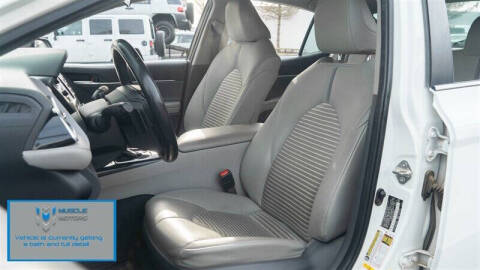 2018 Toyota Camry Hybrid SE